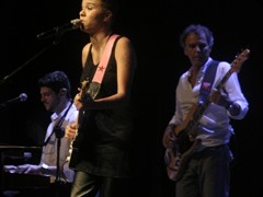 Maria Gadu no Teatro Renault em So Paulo/SP